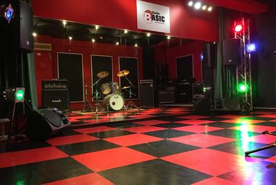 Basic Studio Ast1.jpg